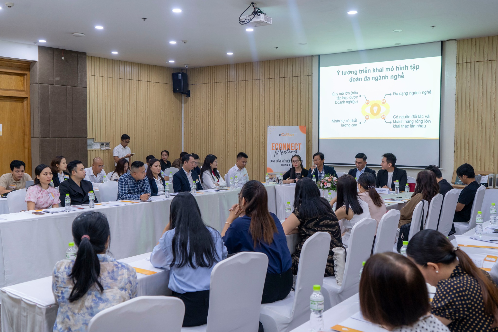 Legecy Ink Books Tham Gia eConnect Meeting 2025: Bí Quyết Xây Dựng và Phát Triển Cộng Đồng Doanh Nghiệp Thông Minh